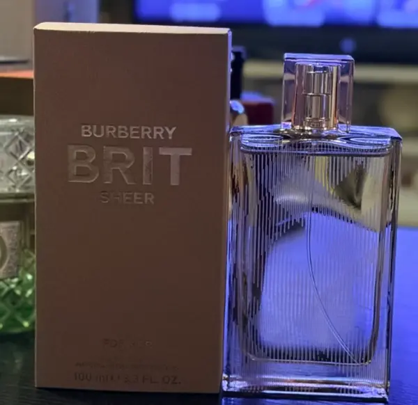 BURBERRY 巴寶莉紅粉戀歌香水 女性持久淡香 情人節禮物